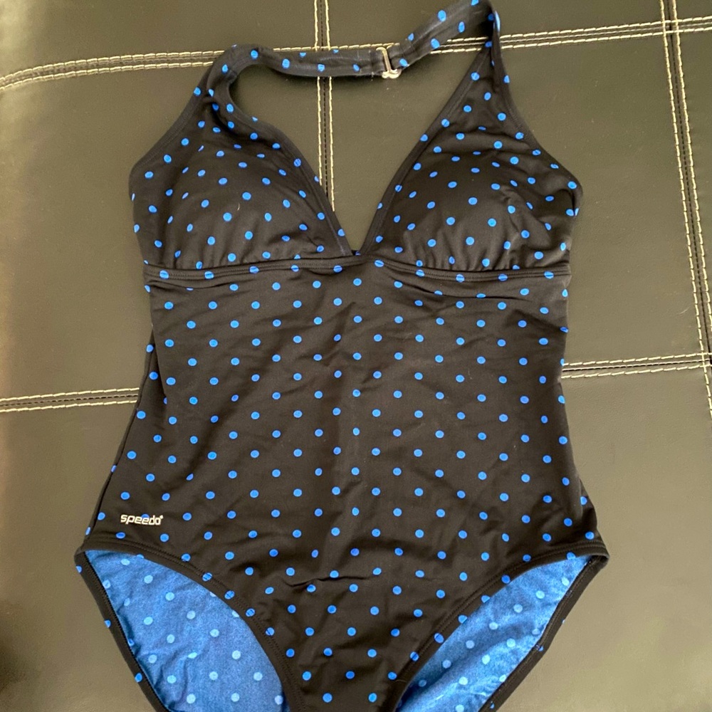 Women’s Speedo One Piece Swimsuit!!